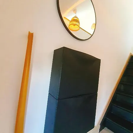 Yellow شقة